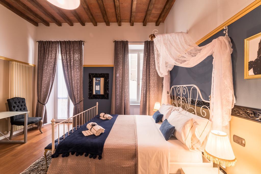 Domus San Martino GuestHouse Plasencia Exterior foto