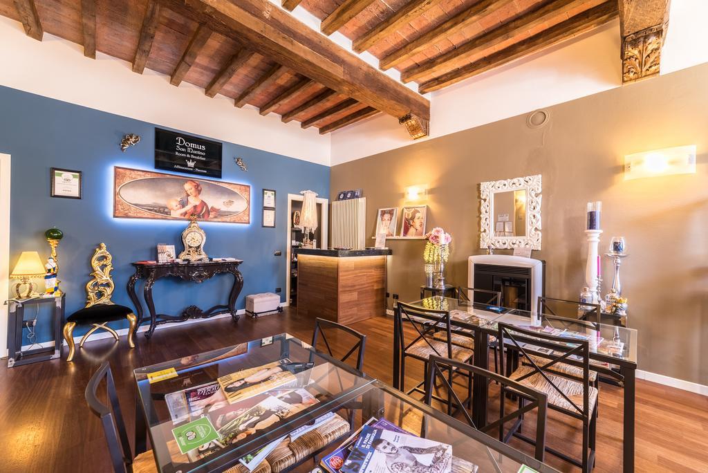 Domus San Martino GuestHouse Plasencia Exterior foto